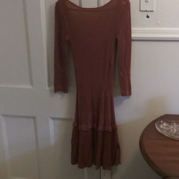 Dress - Picture 1 of 2